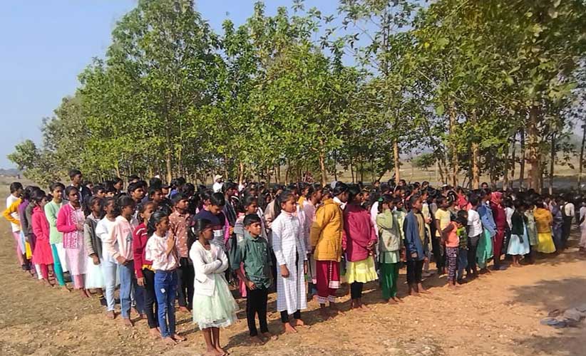 दव ख़ंजपा जिनगी घी : कुंड़ुख कविता